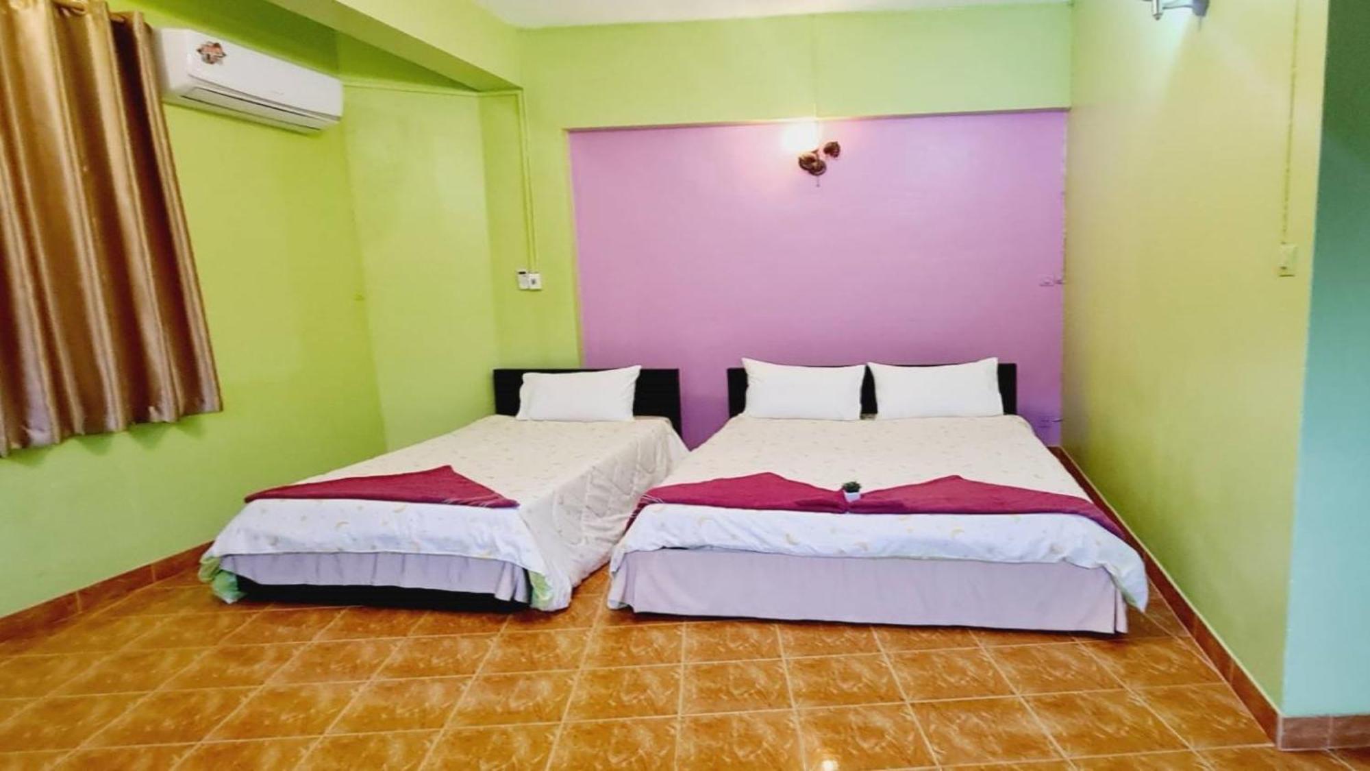 Royal Land Mae Klong Hotel Samut Songkhram Buitenkant foto