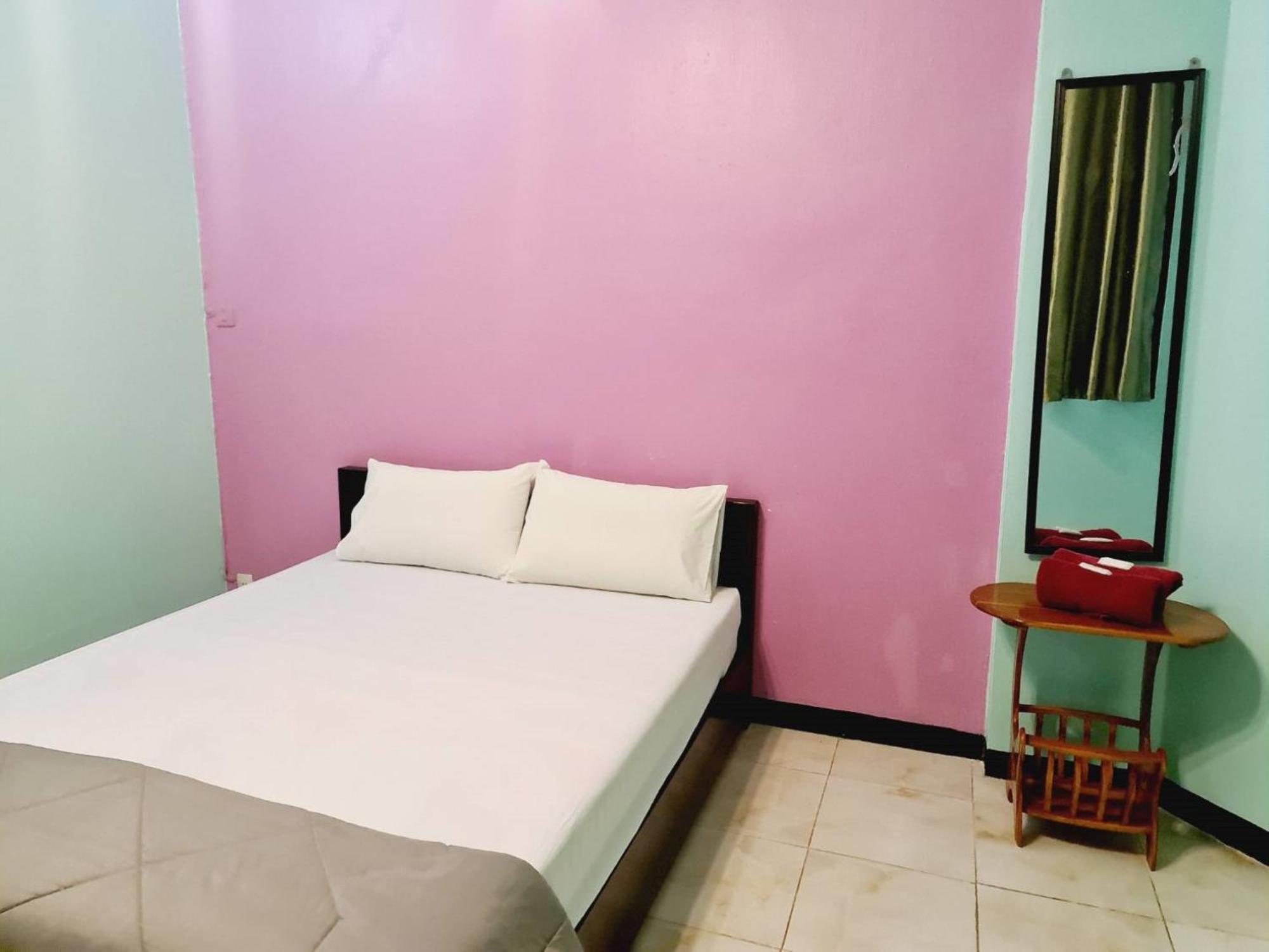 Royal Land Mae Klong Hotel Samut Songkhram Buitenkant foto