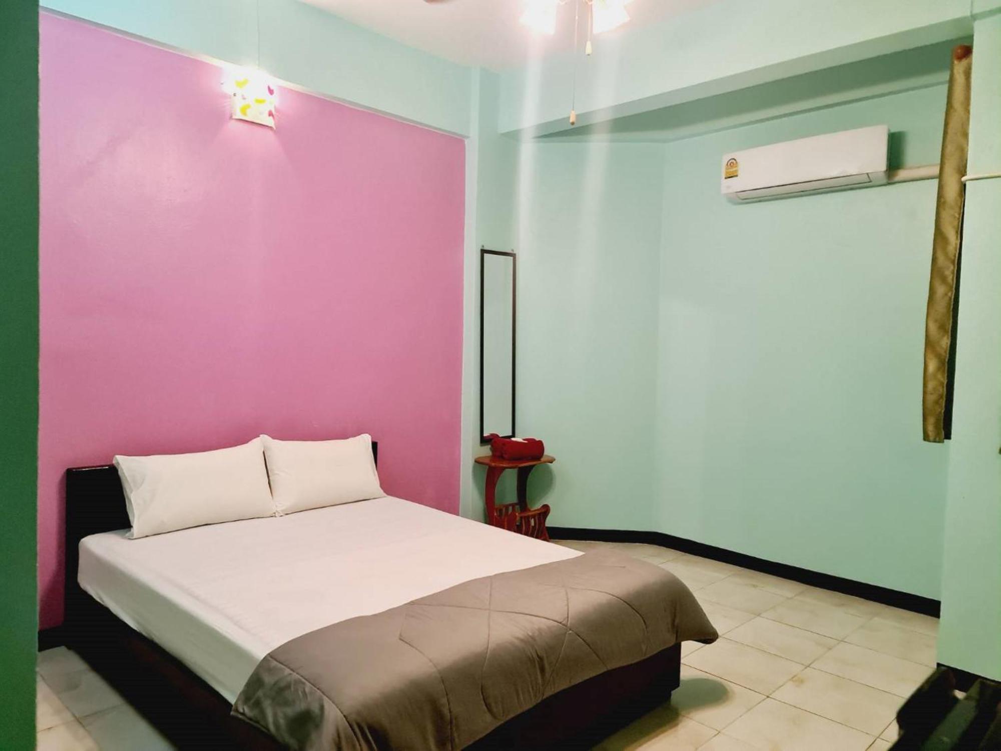 Royal Land Mae Klong Hotel Samut Songkhram Buitenkant foto
